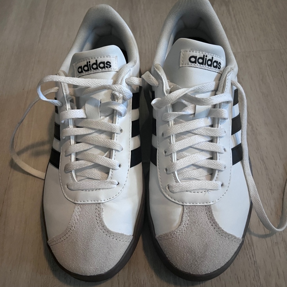 Adidas court shoes size 6
